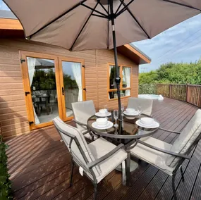 Chestnut Lodge With Hot Tub - Image 5