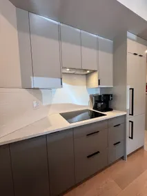 Luxury Garage Suite - Image 4