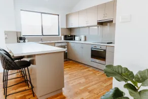 Bluff Point Coastal Townhouse - 3 Bedrooms - Sleeps 6 - Double Garage - Image 2
