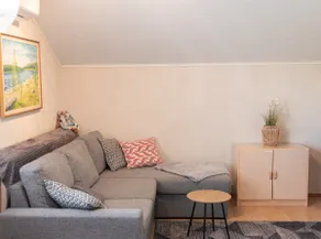 Cozy studio with its own entrance - Image 3