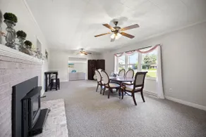 Family friendly Home 1 mile from boat Ramp! - Image 5