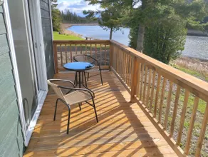 Lakeside Chalet - Image 5