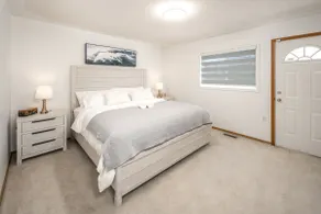 Spacious 7 Beds Family Home | Sleeps Large Groups - Image 3