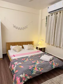 Olive & Oak Stay | Cozy KP Lane 7 1BHK - Image 5