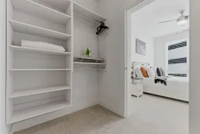 Luxury Modern City Escape | 5 Mins To Downtown - Image 3
