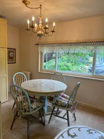 Country Cottage Apartment - Image 5