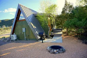 Engelmann Cabin at Casto Bend - Image 4