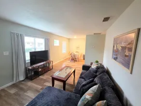 Tavares Hideaway Near Mount Dora & Seaplane Area - Image 3
