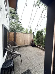 Private bright Garden Suite with separate entrance - Image 2