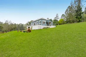 Picturesque Brookfield Cottage Retreat w/ Pool - Image 4