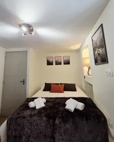 L'Adret Apartment - Image 3