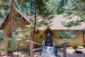 4BR, Mnt View W/ BBQ, Fire Pit, A/C & Lake Access - Image 3