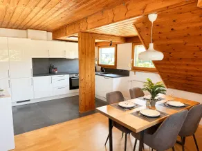 Stylish apartment with fantastic castle views - Image 5