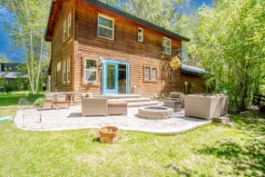 Red Elephant | 4BR - Fire Pit - River & Downtown - Image 5
