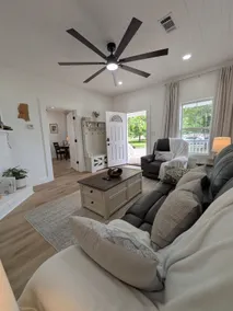 Modern Historic Family Retreat in Downtown Tupelo - Image 3