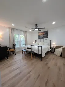 Modern Historic Family Retreat in Downtown Tupelo - Image 5