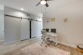 Sleek, Modern Denver Area Gem in Planned Community - Image 3