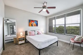 Historic 3 bedroom loft in Central Dtown Ft Worth! - Image 4