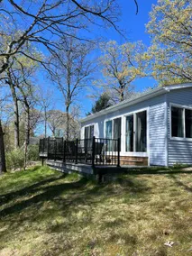 Cute & Cozy Gilkey Lake Waterfront Cottage - Image 2