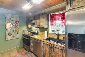 Renovated Cabin on 15 Forested Acres in Tillatoba! - Image 4