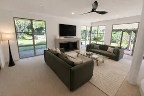 Glen Eden Manor | Hinterland Retreat | Spa, Gym - Image 3