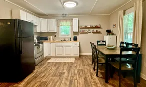 “Old Town” Cottage - Image 3