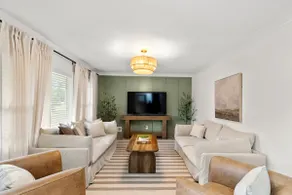 Game Room + Theater · Sleeps 12 · 10 min Downtown - Image 2