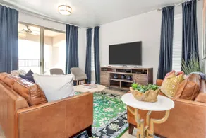 The Florentine 3 Bedroom Apts by RedAwning - Image 5