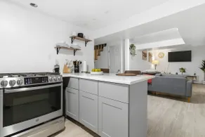 Mordern 2BR Near EWR/NYC/American Dream Mall/Wifi - Image 3