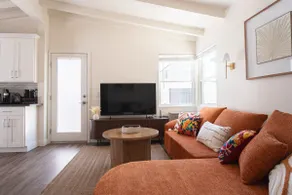 Cozy Organic Modern South Pasadena 2 BR Home - Image 5