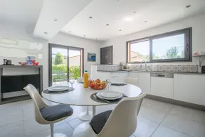 Maison Auro - Air-conditioned house & private terrace - Image 5