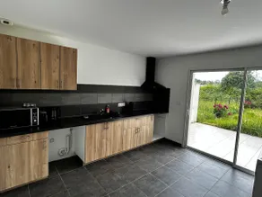 Cozy house with terrace and parking - Image 5