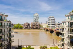 Ruhige 2-Zi. Flussuferwohnung mit Balkon, Vauxhall - Image 5