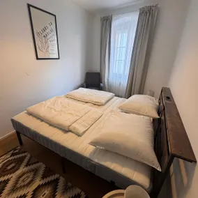 Large central Old Town apartment - Image 2