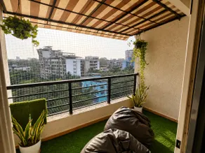 Cozy Minimal Apartment Stay - Image 4