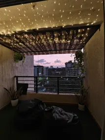 Cozy Minimal Apartment Stay - Image 5
