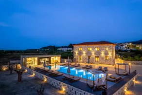 Dianeira Luxury Suites with Shared Pool near Matala - Image 2