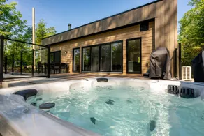 Private Pool & Spa - Chalet Bella Vista - Image 3