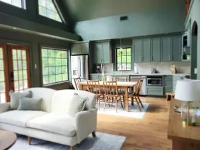 Secluded Mountain Cottage in Virginia Wine Country - Image 4