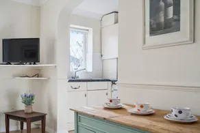 Bright & beautifully furnished flat in Marlow - Image 4