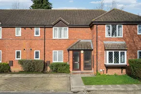 Bright & beautifully furnished flat in Marlow - Image 2