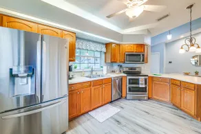 Heart of Lake County! Family Escape w/ Lanai, Pool - Image 4