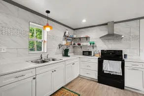 Hersheypark & Renaissance Faire | Entire 3BR Apt - Image 4