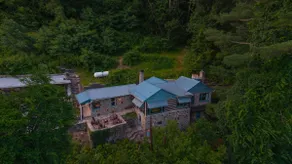 Private River View Retreat~ Over looking the River - Image 5