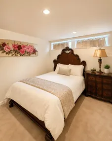 Cozy Private 2BR Suite /sleep 6 - Image 4
