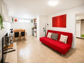 Cozy Private 2BR Suite /sleep 6 - Image 2
