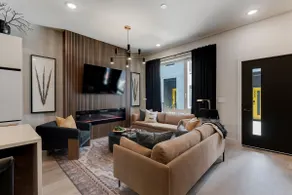 New Luxe Near Downtown: 11 Beds, Hot Tub, Pool - Image 4