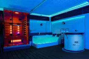 Luxury Heated Glass Pool +White Sand | Private Spa - Image 2
