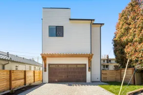 Luxury Alki Beach Villa | Sleeps 8 | 360° Rooftop - Image 4