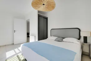 Elegant Appt - 2BDR/6P - Near Paris & La Défense - Image 5